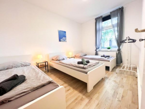 3 Zimmer mit 6 Betten, große Küche, neues Bad, 7min zur A1